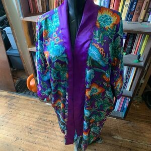 Victoria’s Secret vintage gold label purple floral satiny size 14 robe